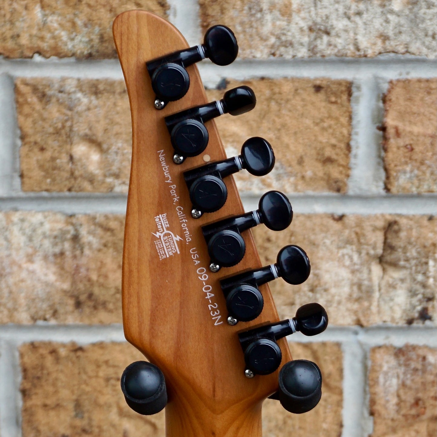 Tom Anderson Angel Player Satin Aged Transparent Amber
