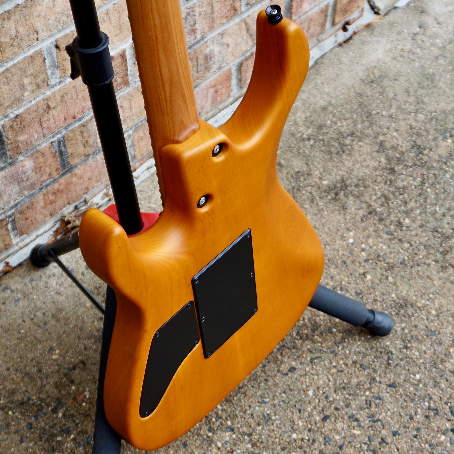 Tom Anderson Angel Player Satin Aged Transparent Amber