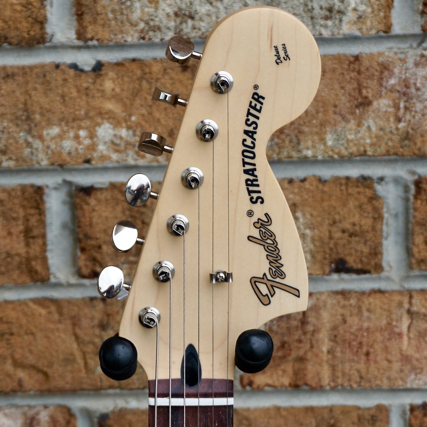 Fender Limited Edition Tom DeLonge Stratocaster Rosewood Fingerboard, Black