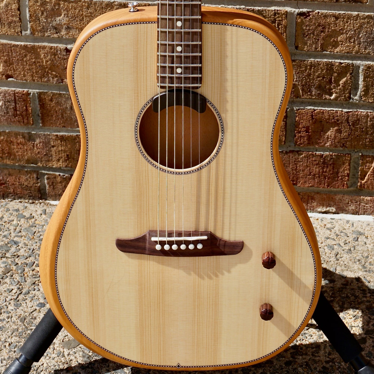 Fender Highway Series Dreadnought, Rosewood Fingerboard Natural