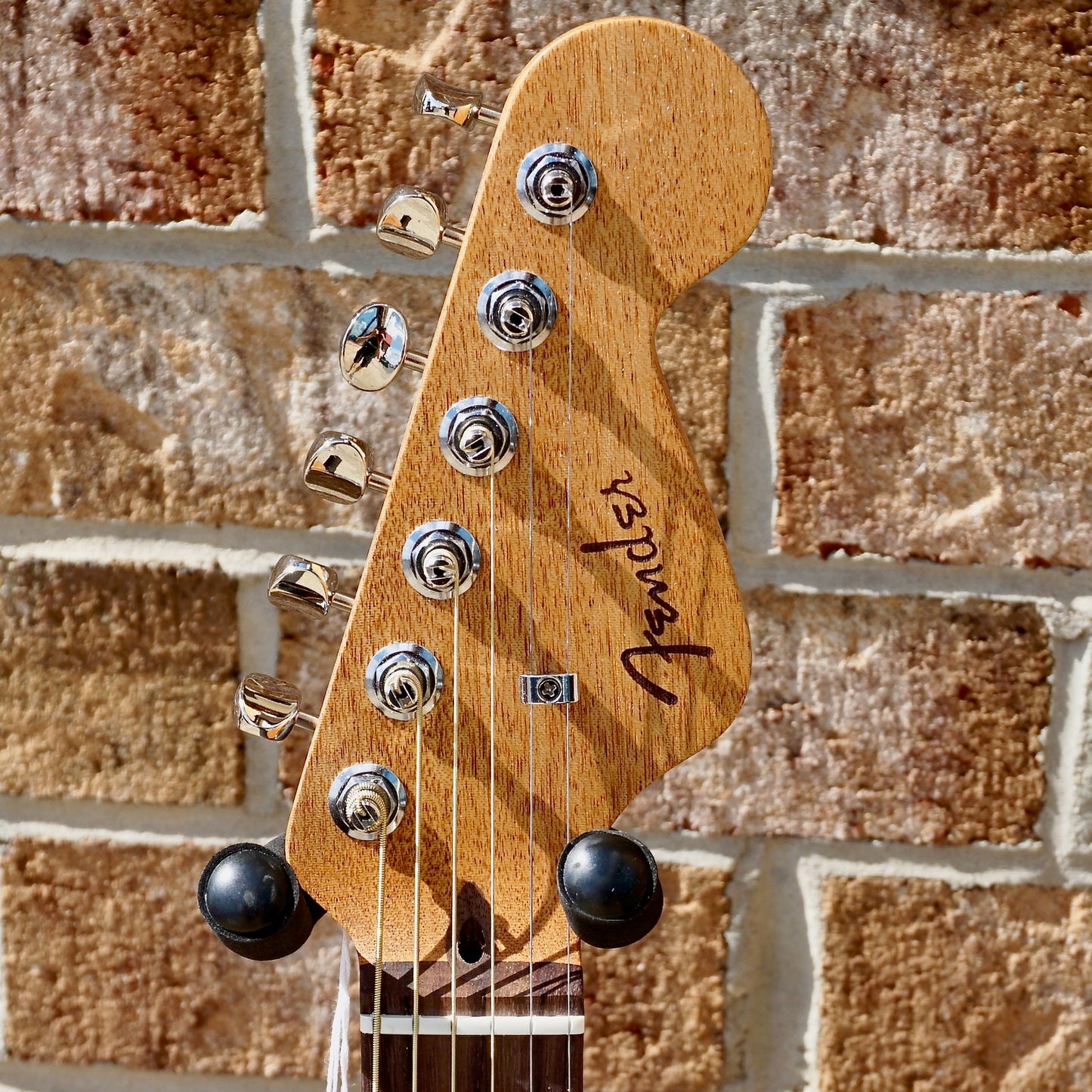 Fender Highway Series Dreadnought, Rosewood Fingerboard Natural