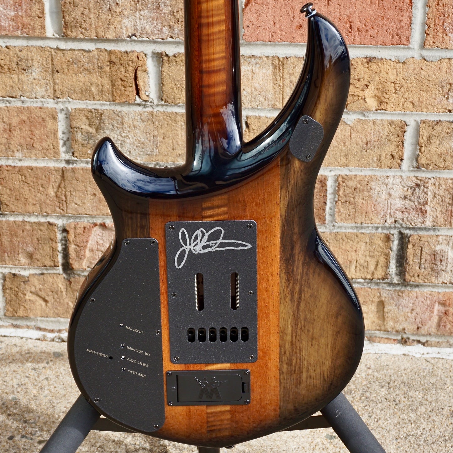 Ernie Ball Music Man Limited Edition Majesty Spice Melange