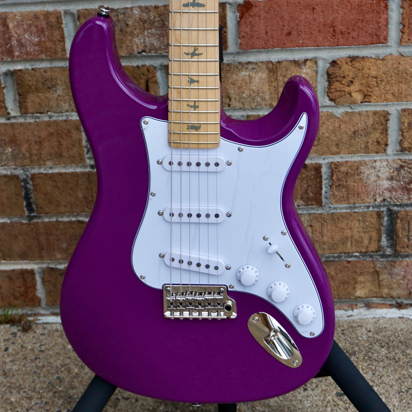 PRS SE Silver Sky Maple Summit Purple