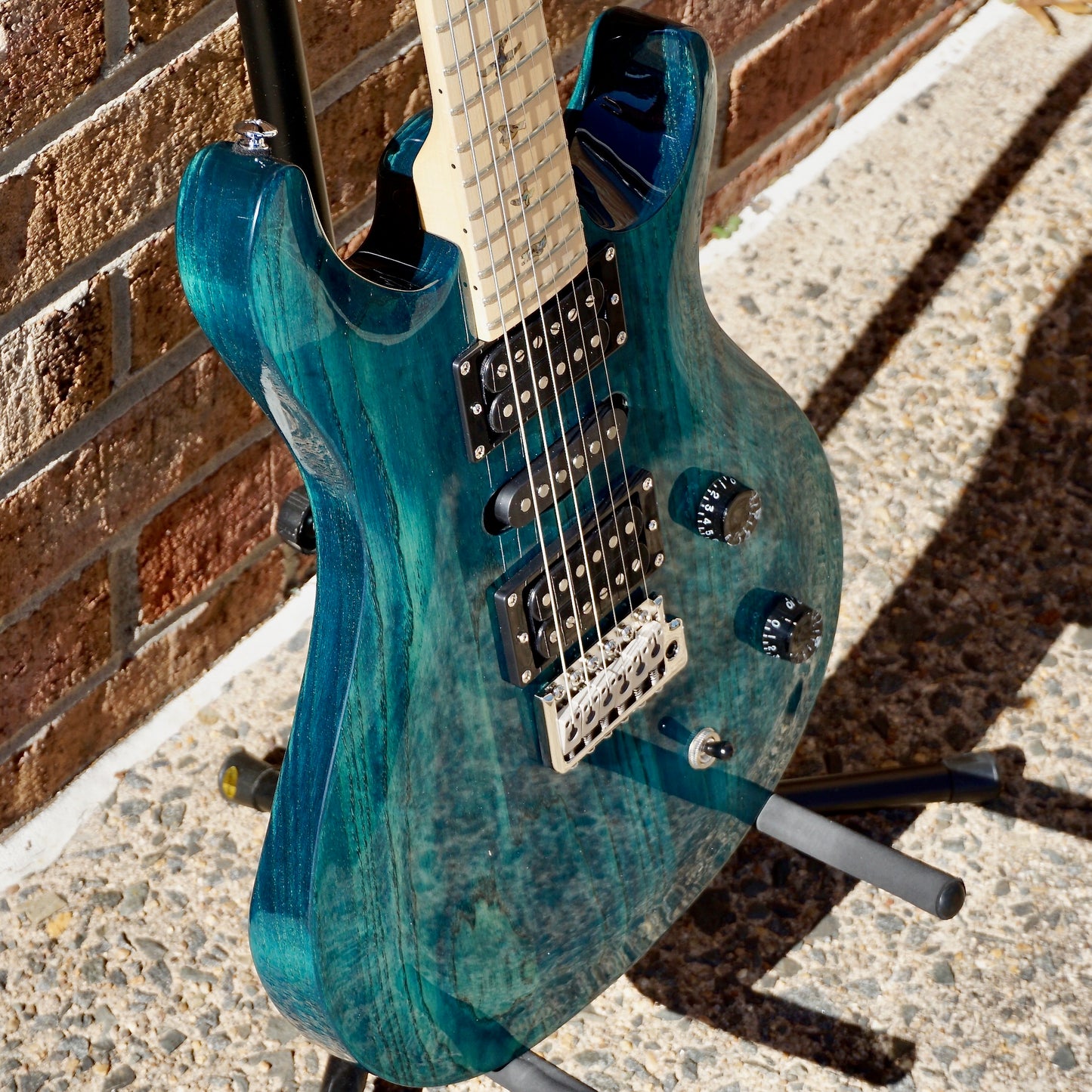 PRS SE Swamp Ash Special Iri Blue