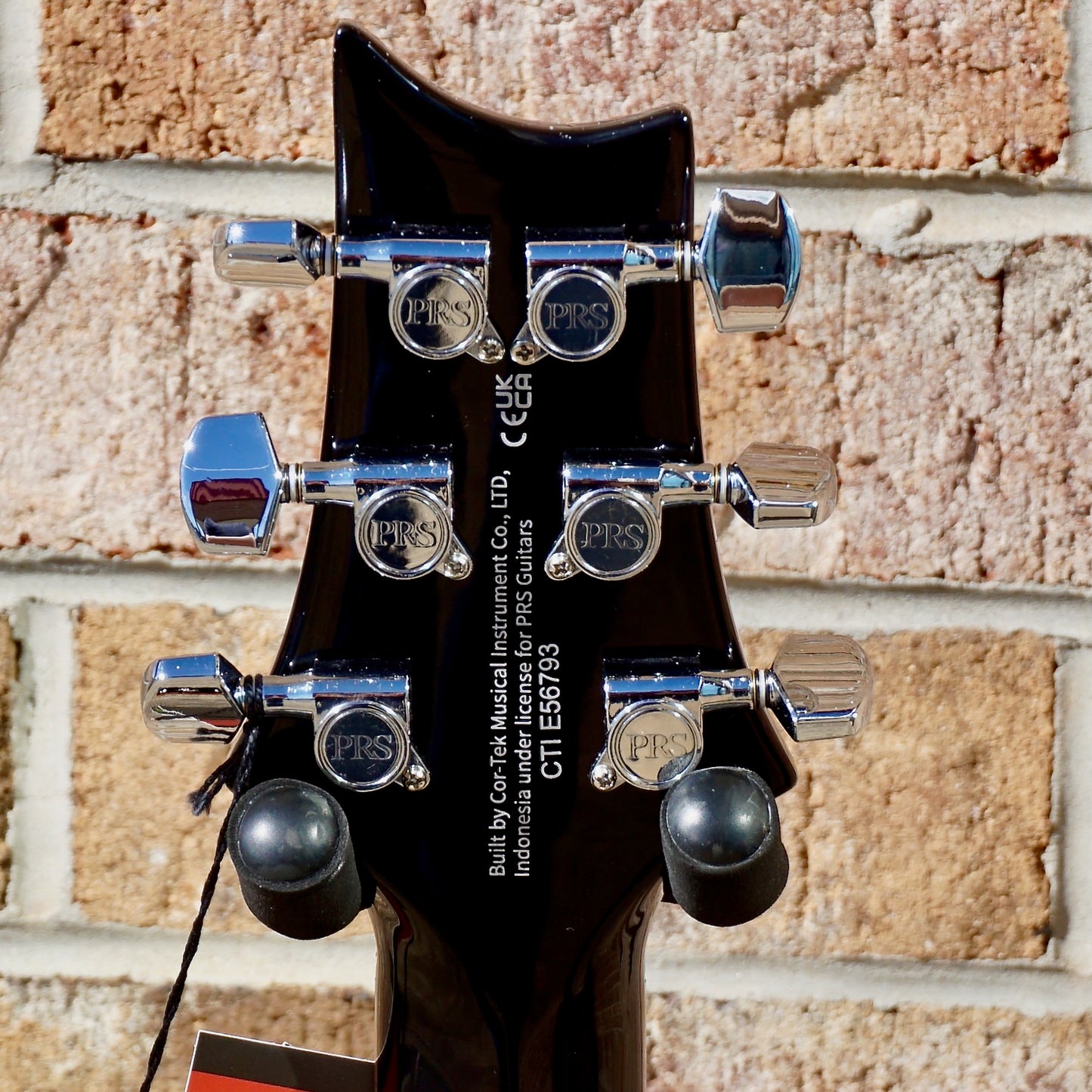 2022 PRS SE Custom 24 Lefty Black Gold Sunburst