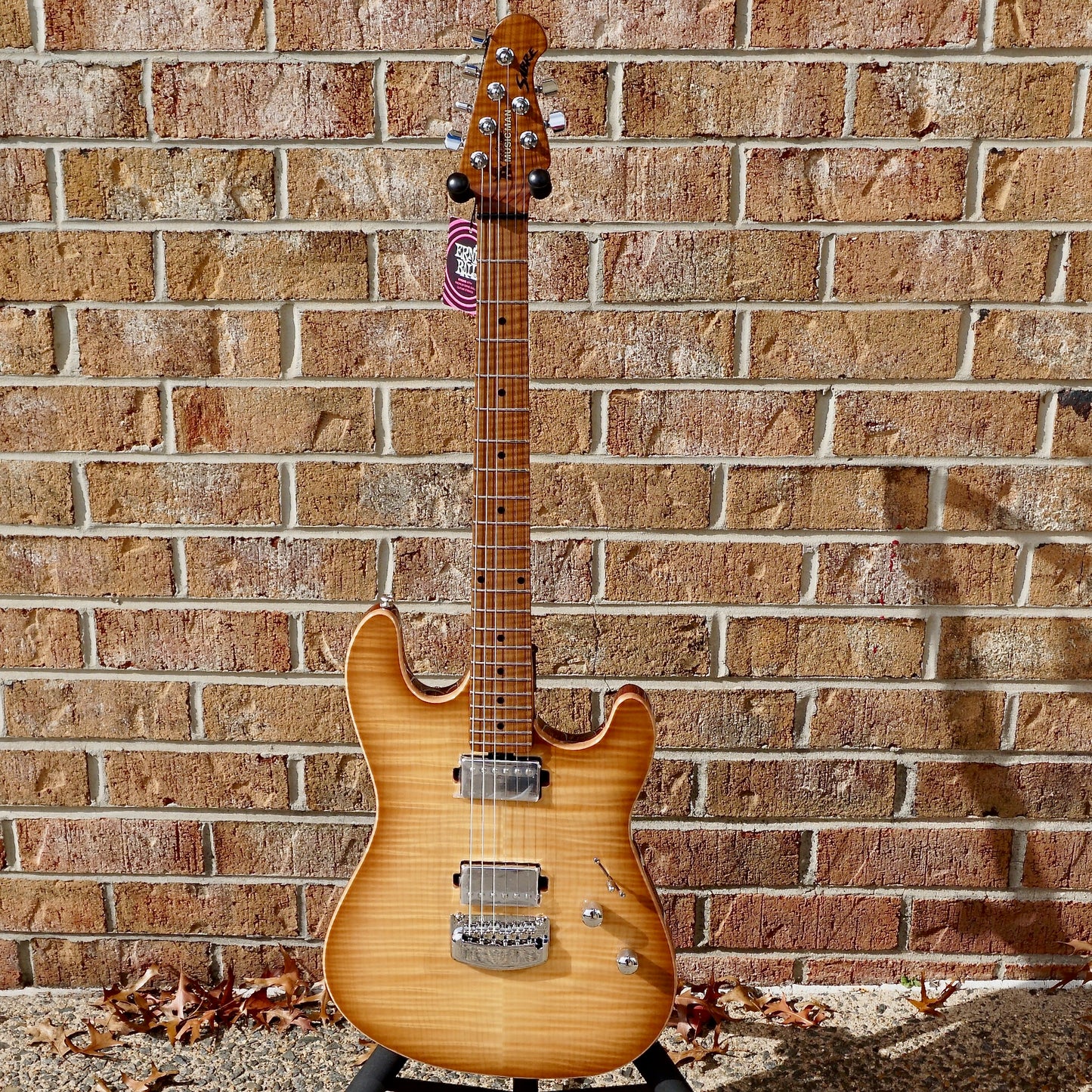 Ernie Ball Music Man Sabre HH Trem Honeysuckle