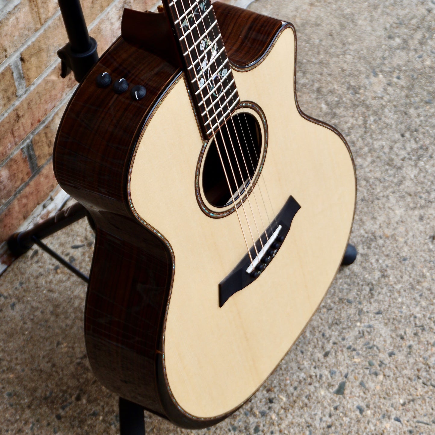 Taylor 914 Special Edition Cindy Inlay