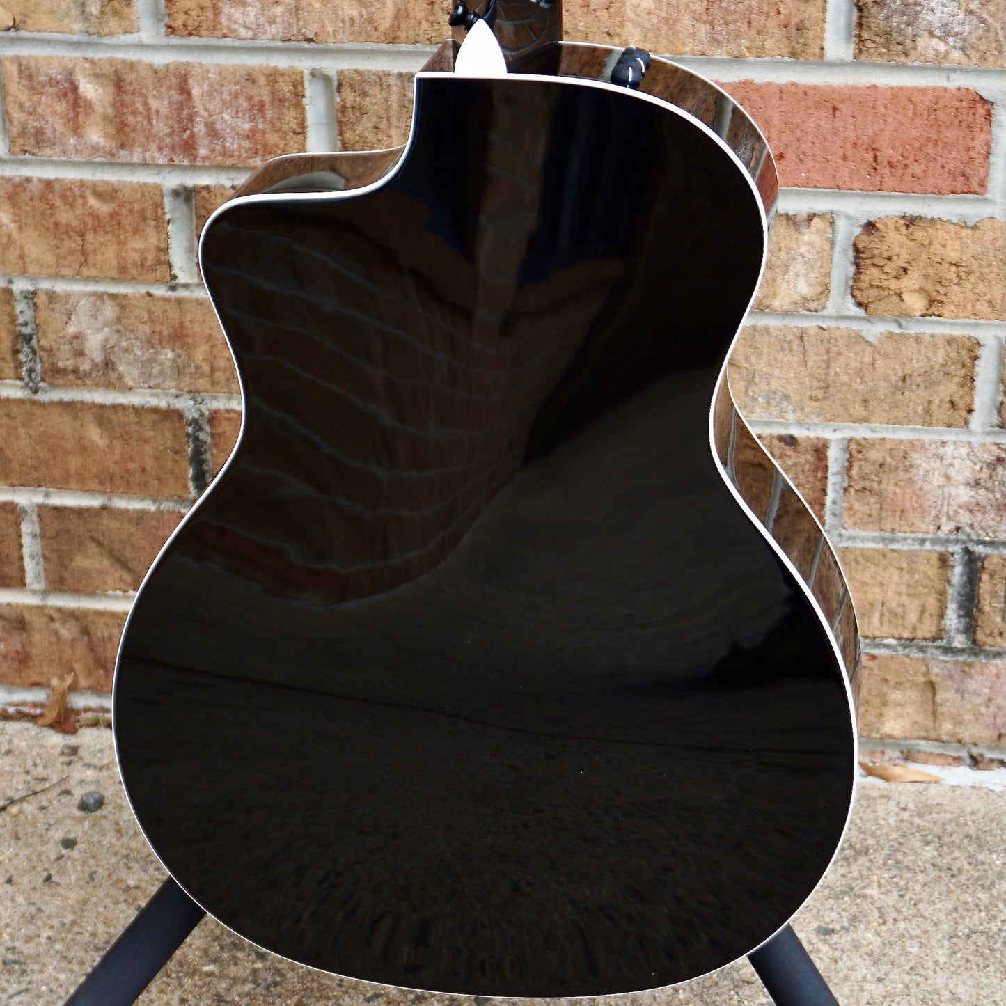 Taylor 214ce-N Black Deluxe Special Edition