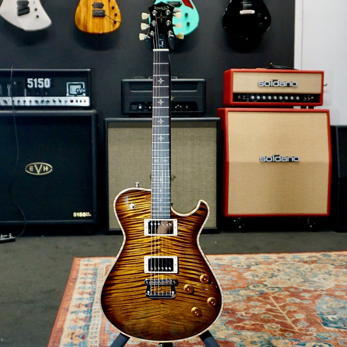 Knaggs Kenai T Sunflower
