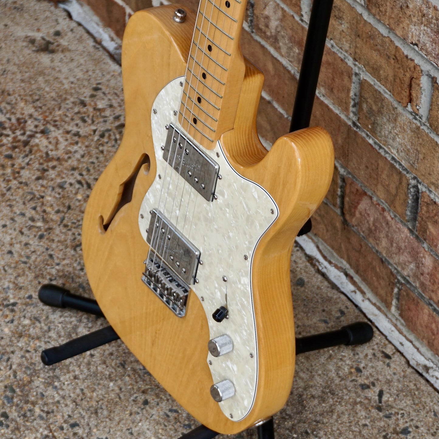 Fender Classic Series '72 Thinline Telecaster Natural