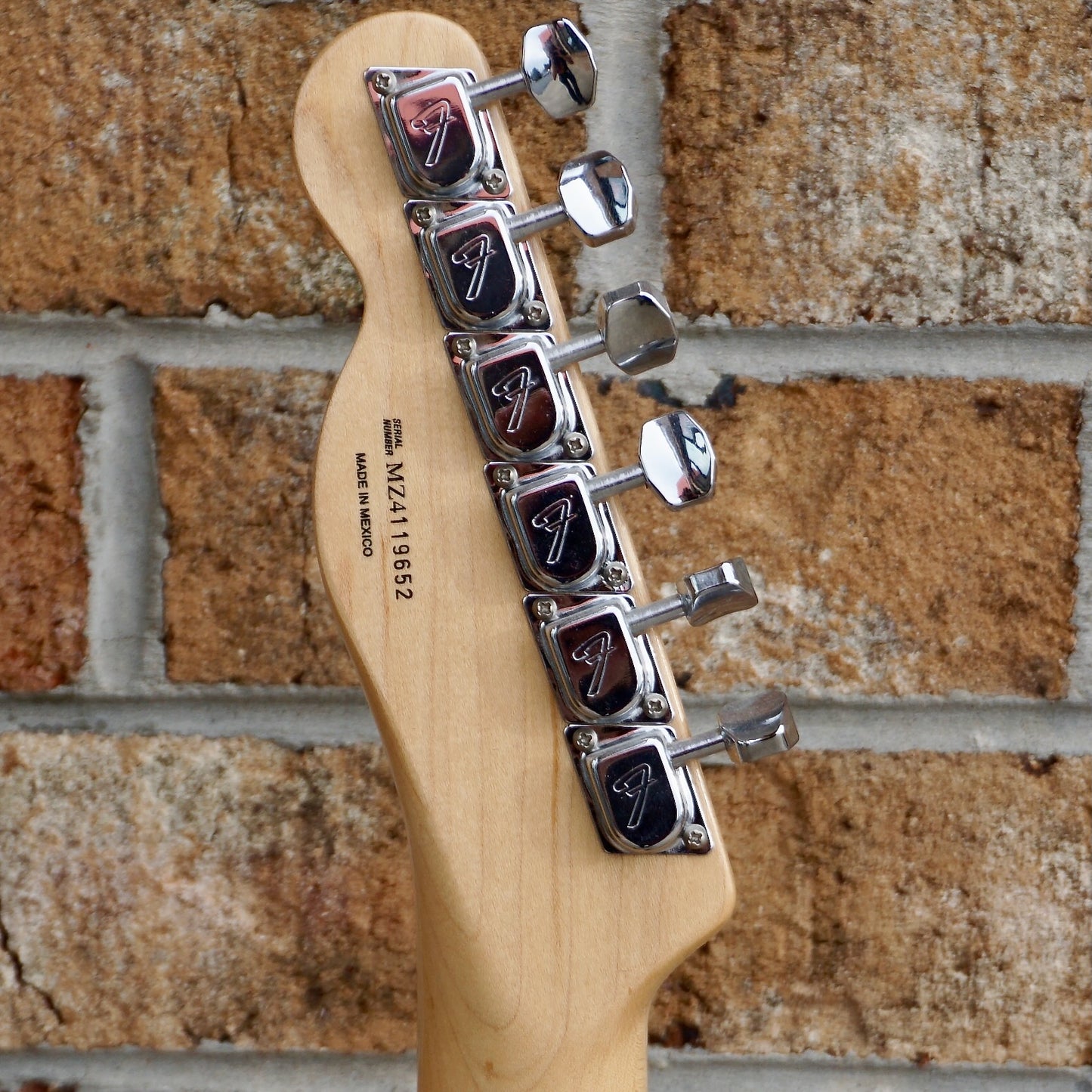 Fender Classic Series '72 Thinline Telecaster Natural