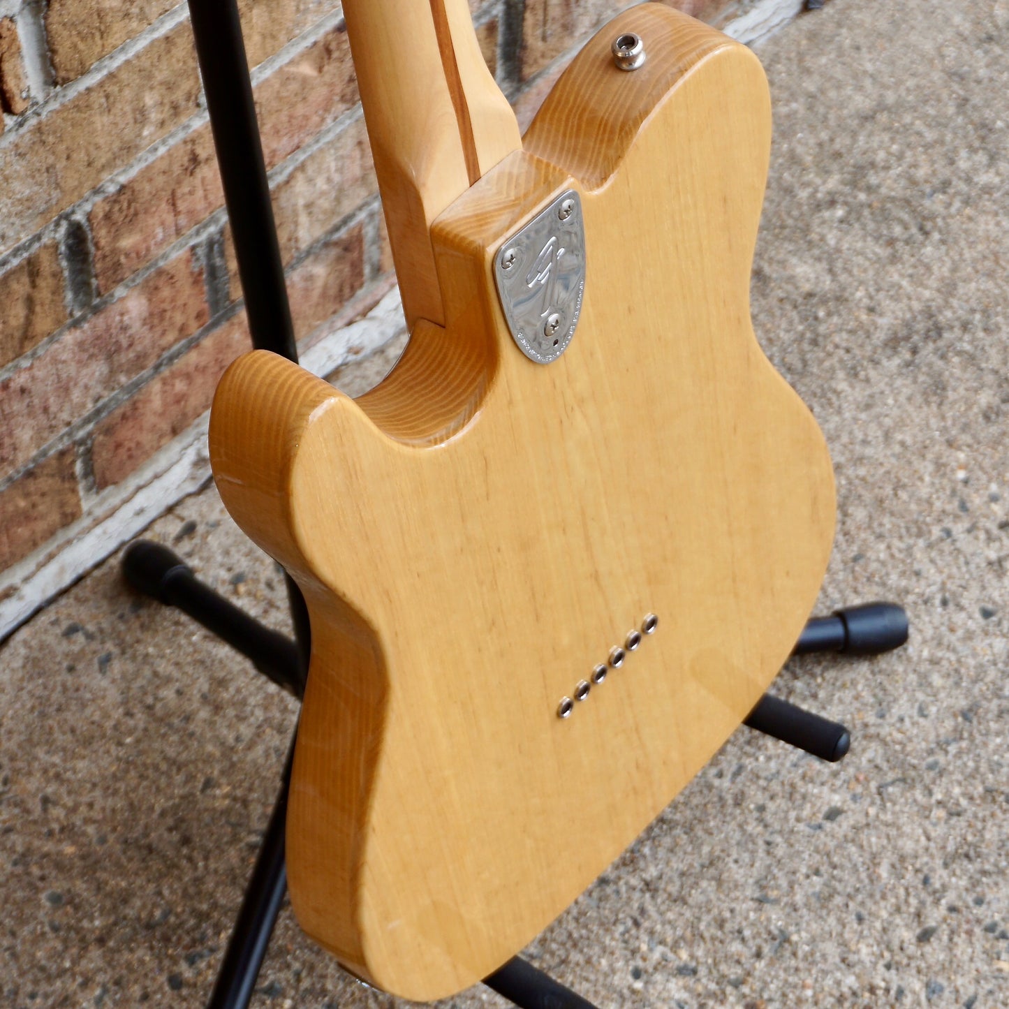 Fender Classic Series '72 Thinline Telecaster Natural