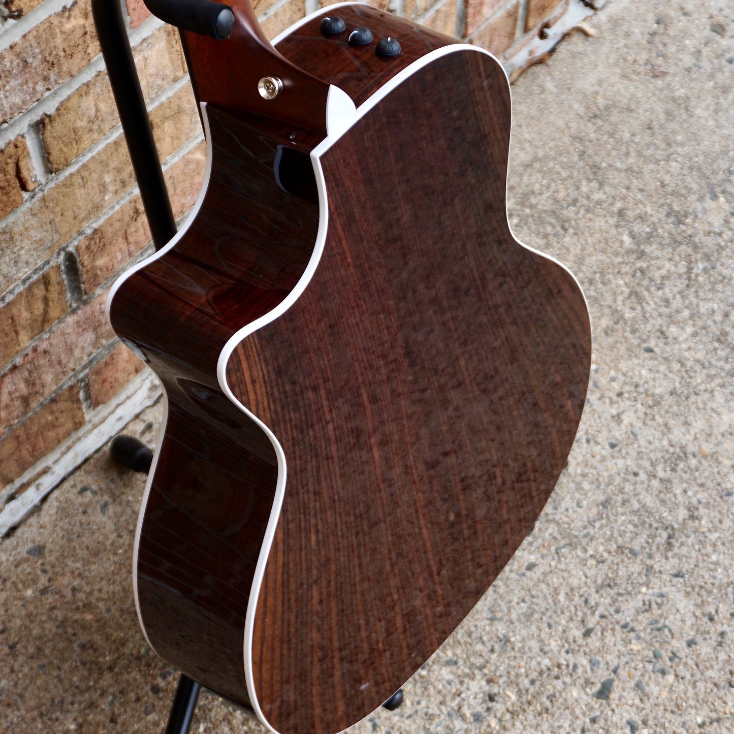 Taylor 414ce-R LTD Lily and Vine