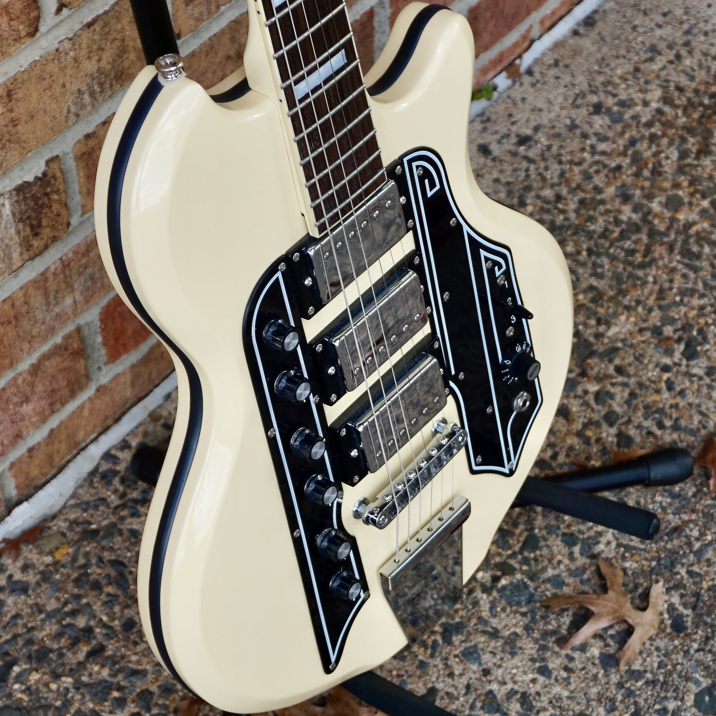 Eastwood Airline '59 Town and Country Cream