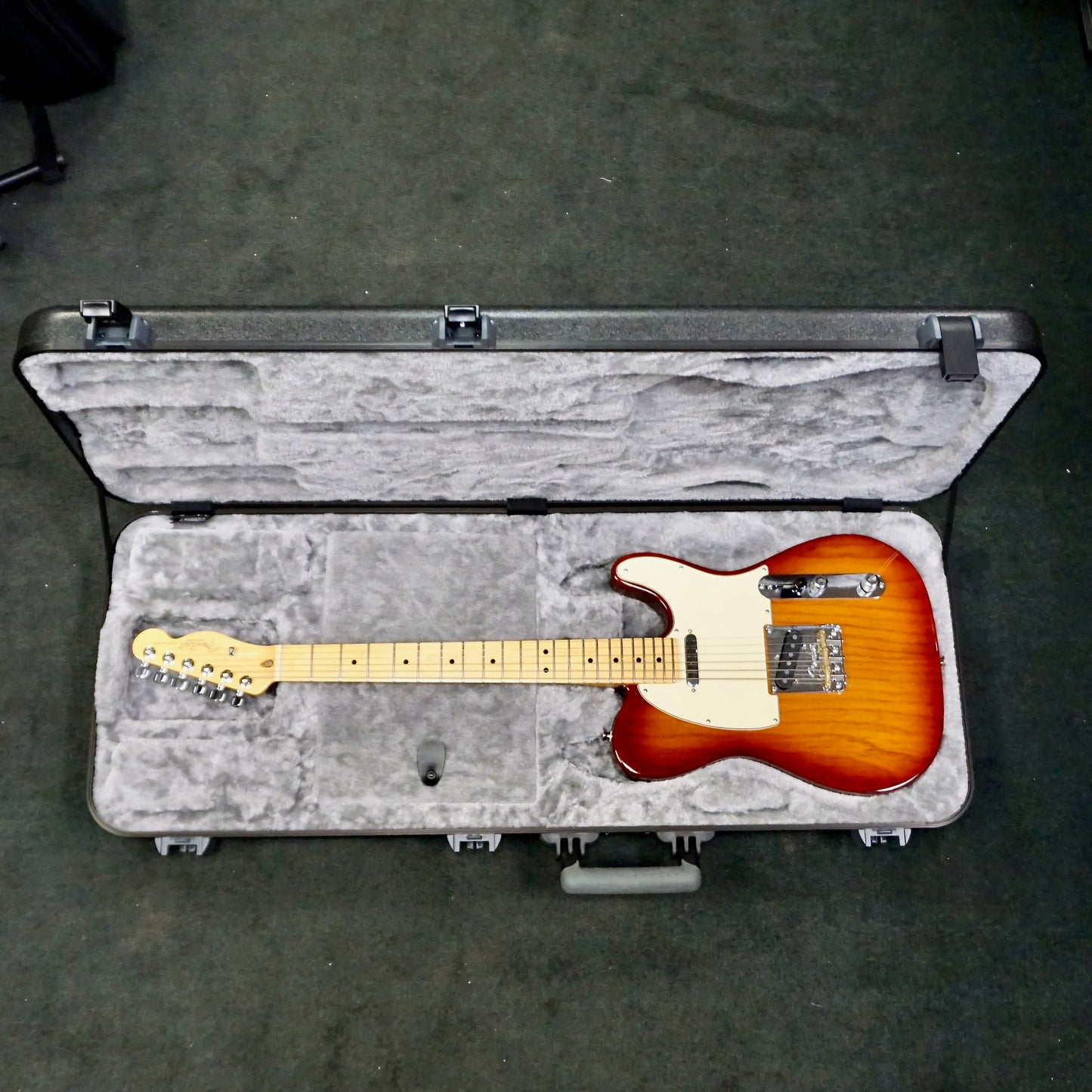 Fender American Professional II Telecaster Maple Fingerboard Sienna Sunburst