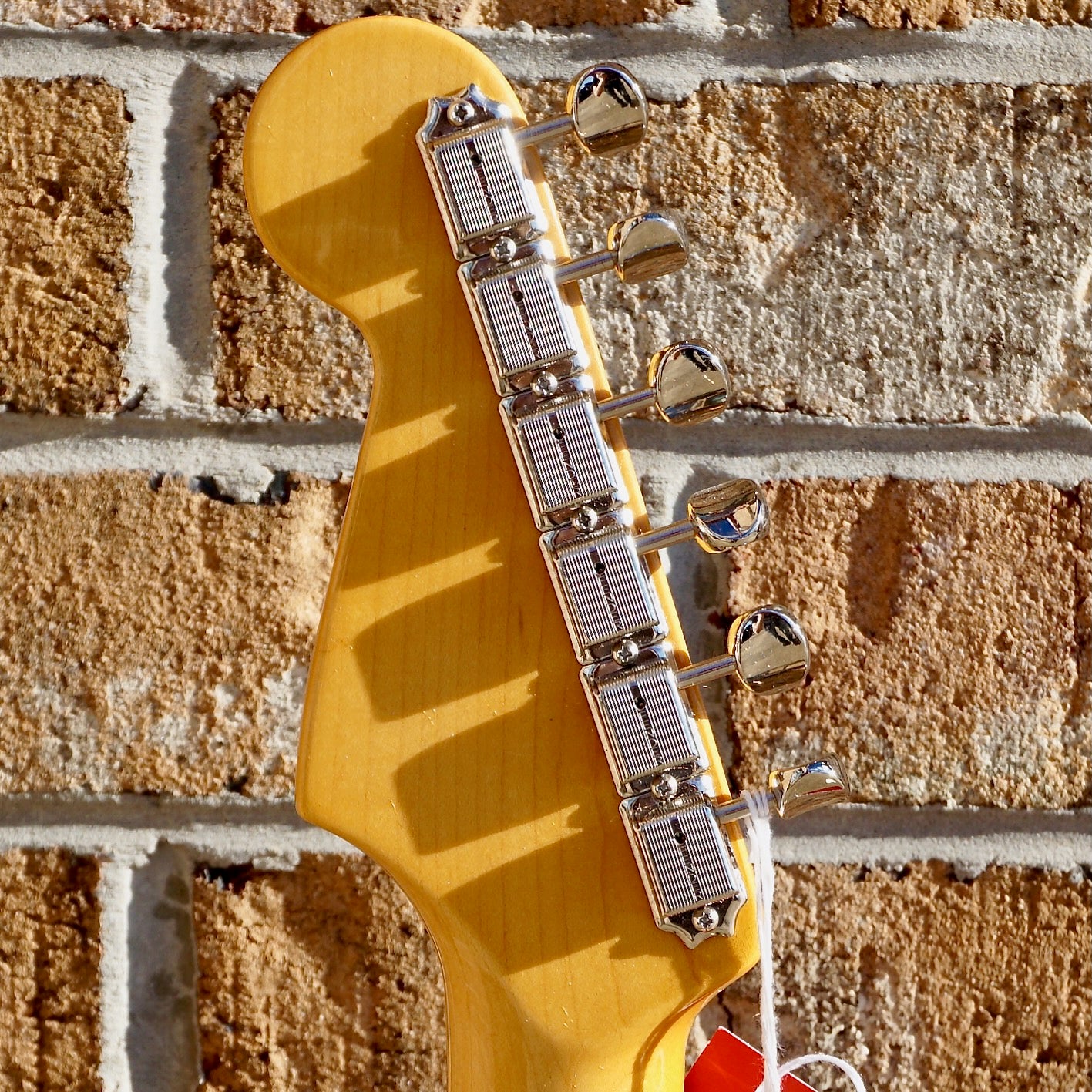 Fender American Vintage II 1961 Stratocaster Rosewood Fingerboard Olympic White
