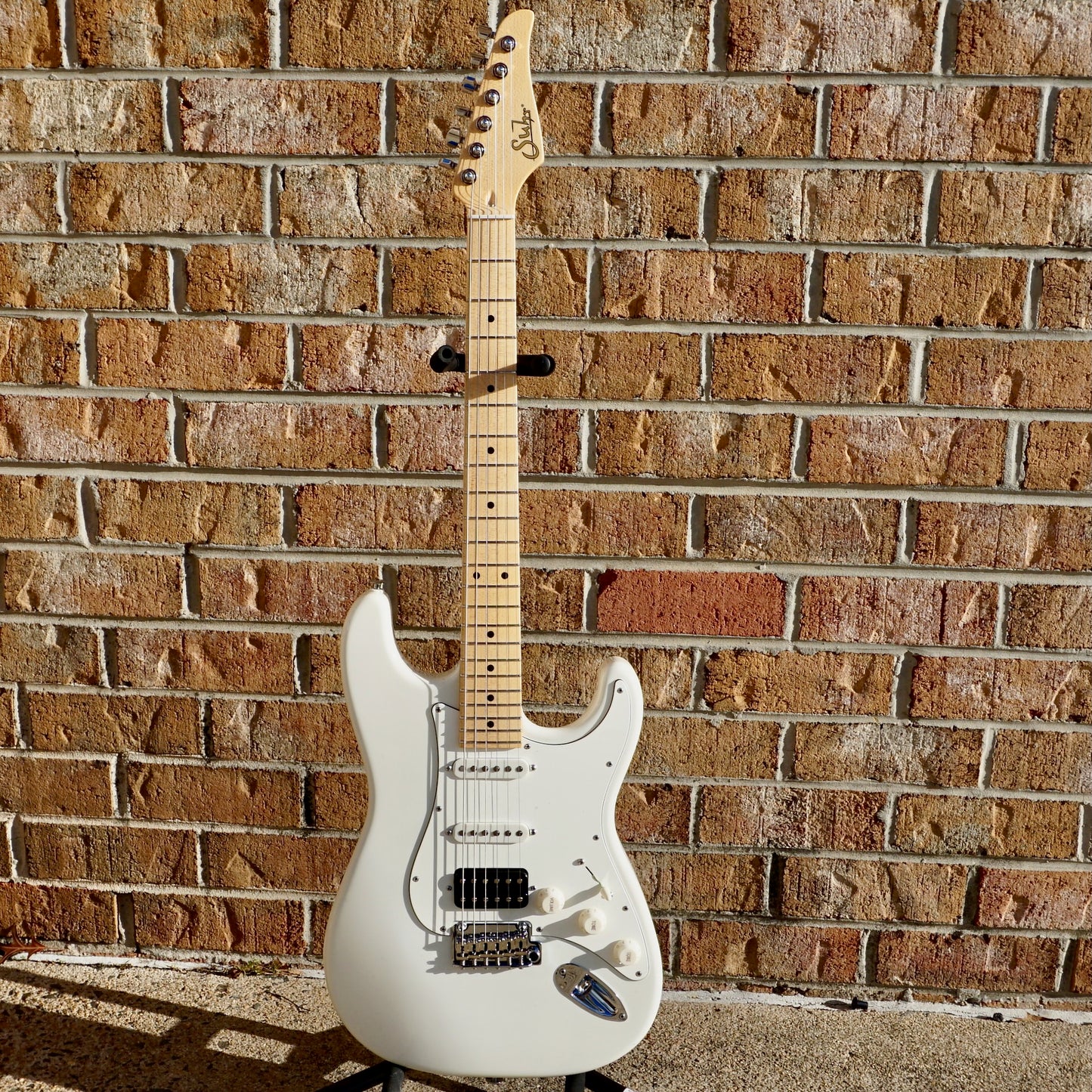 Suhr Classic S Maple HSS Olympic White