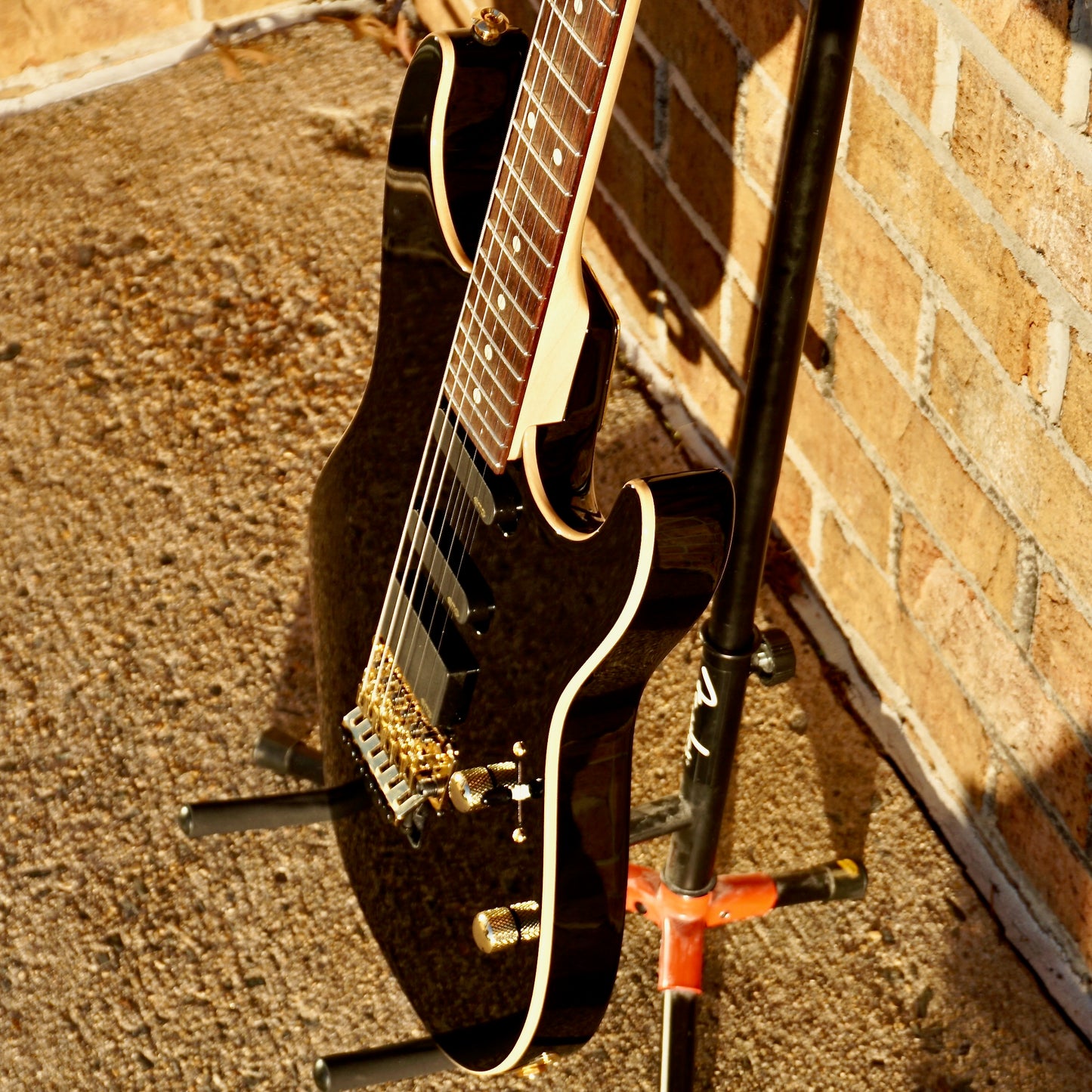 Suhr Standard Legacy Gloss Black
