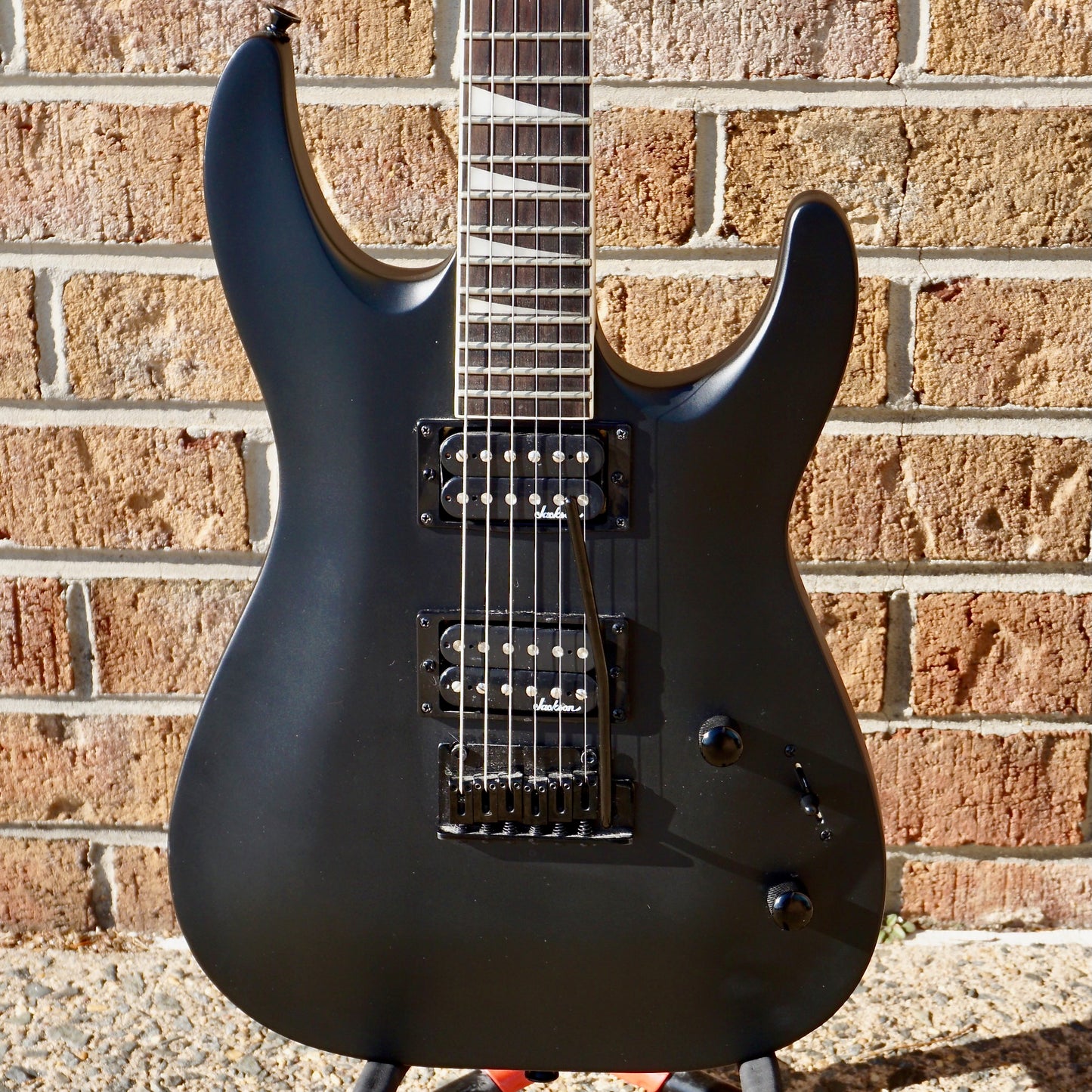 Jackson JS Series Dinky Arch Top JS22 DKA Rosewood Fingerboard Satin Black