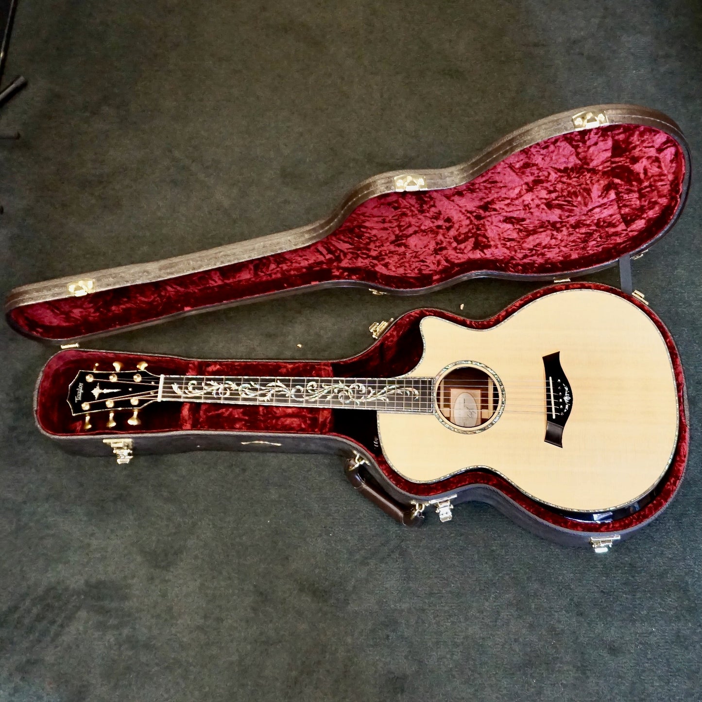 Taylor PS14-ce Adirondack // Honduran Rosewood