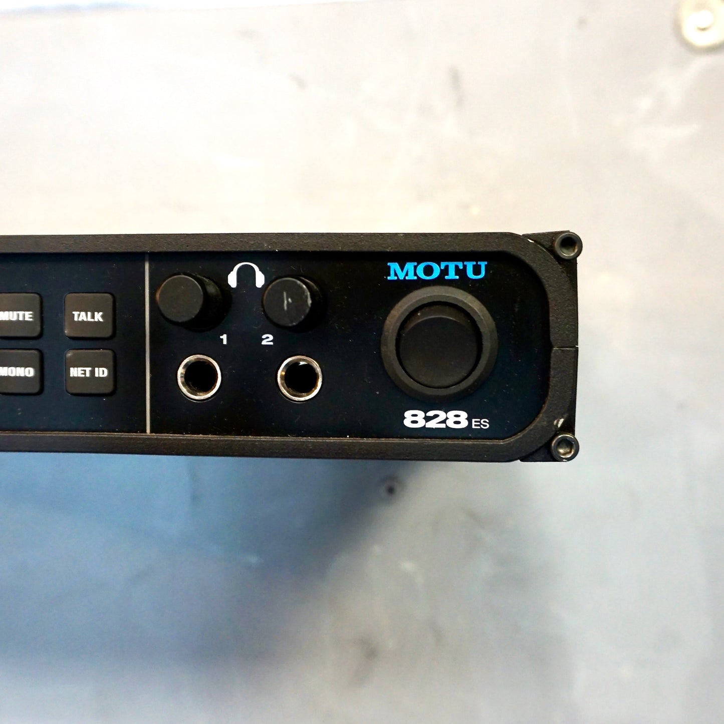 Motu 828 Rack Interface