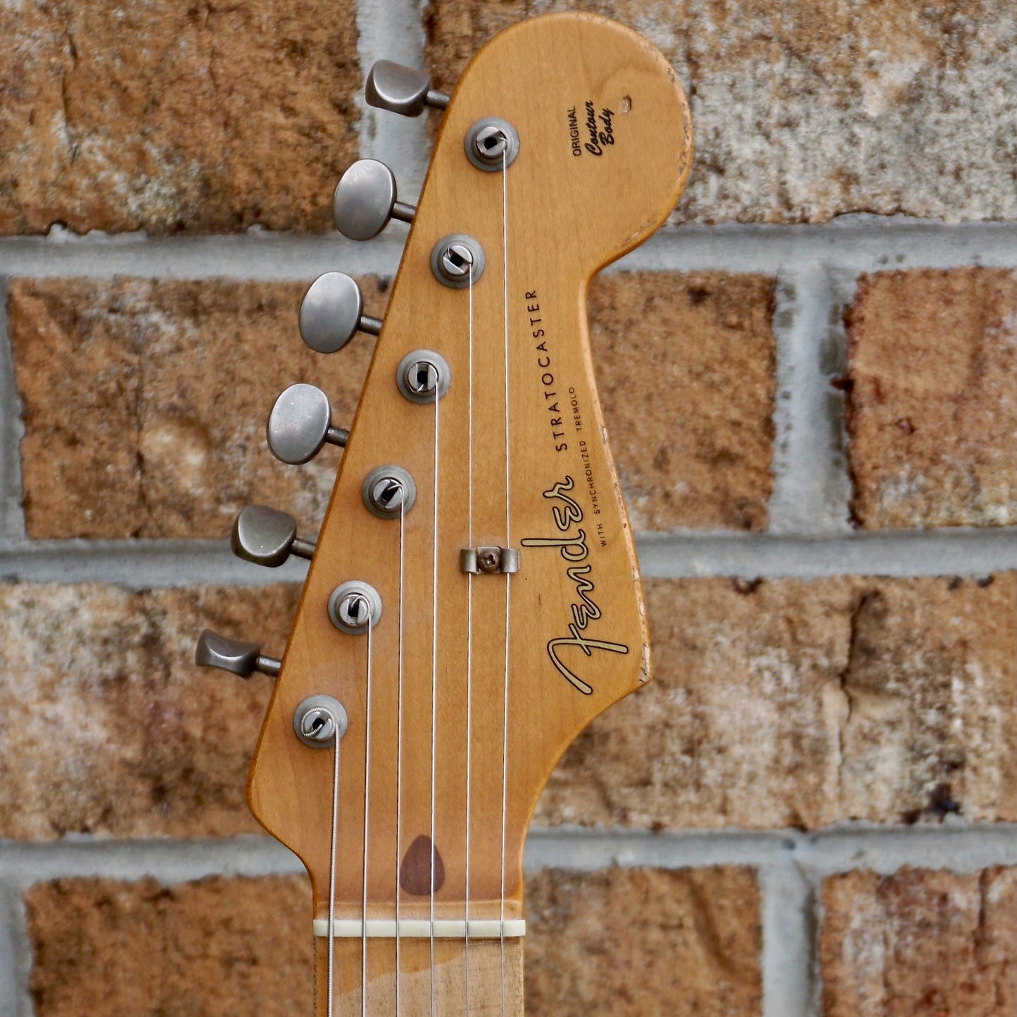 Fender Road Worn '50s Stratocaster Maple Fingerboard 2-Color Sunburst