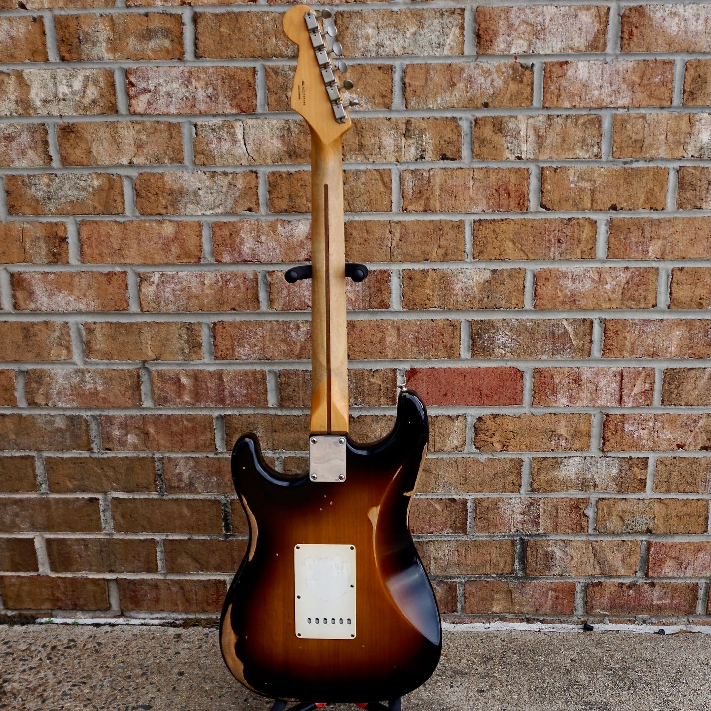 Fender Road Worn '50s Stratocaster Maple Fingerboard 2-Color Sunburst
