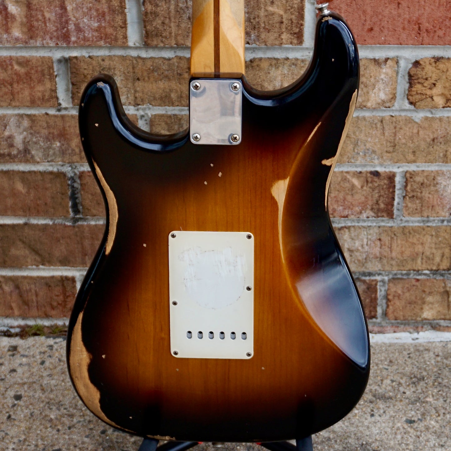 Fender Road Worn '50s Stratocaster Maple Fingerboard 2-Color Sunburst