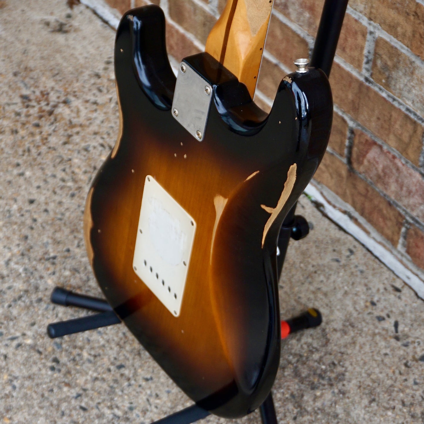 Fender Road Worn '50s Stratocaster Maple Fingerboard 2-Color Sunburst