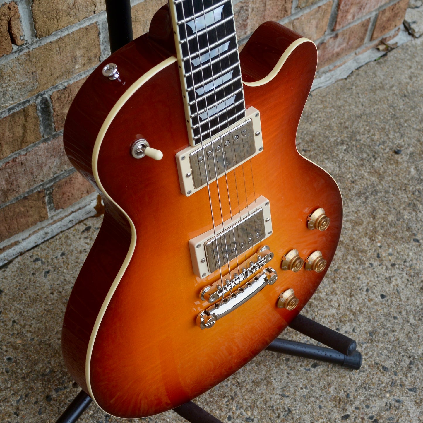 Eastman SB59 Redburst