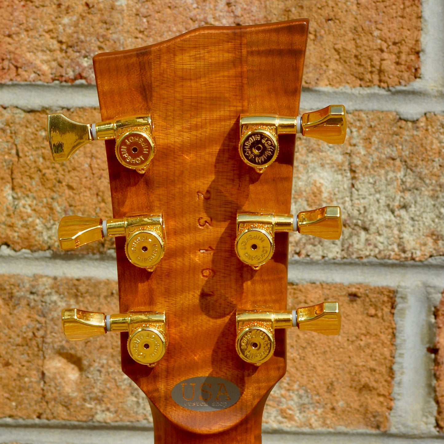 Dunable NAMM SHOW Minotaur Satin Natural