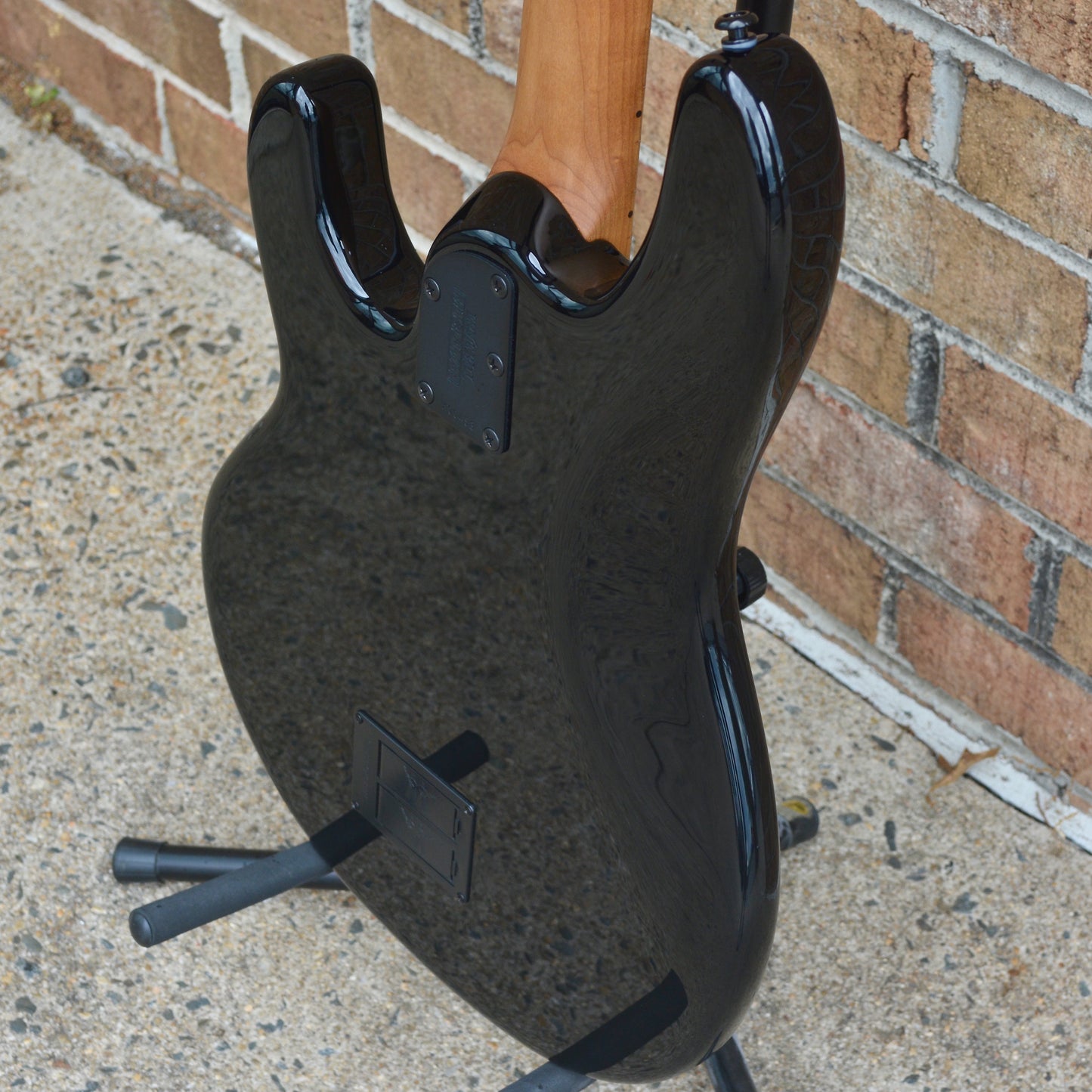 Ernie Ball Music Man Stingray Special Black 4-H