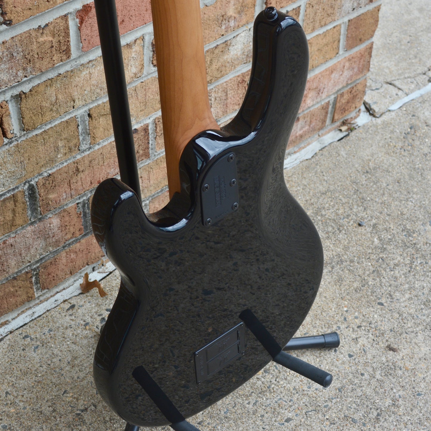 Ernie Ball Music Man Stingray Special Black 4-H