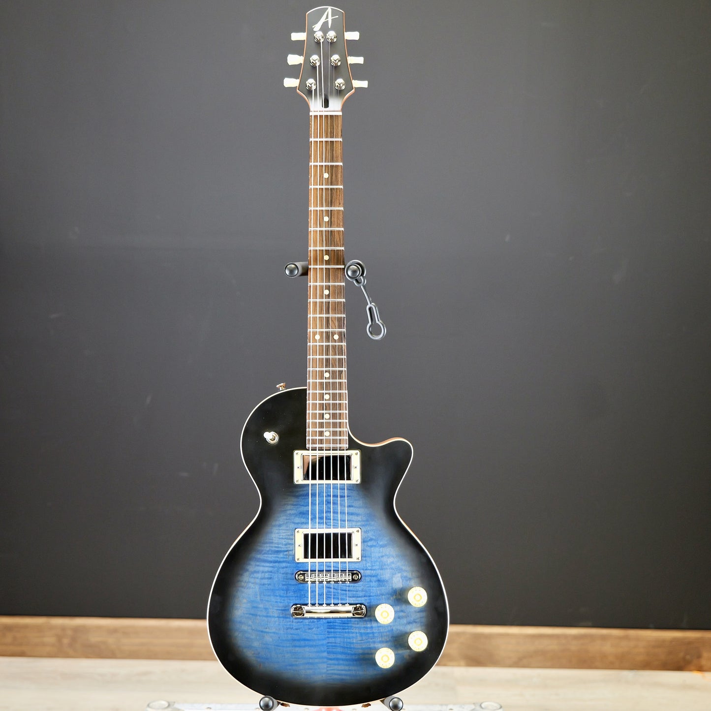 Tom Anderson Bobcat Satin Jack's Pacific Blue to Black Burst with Binding