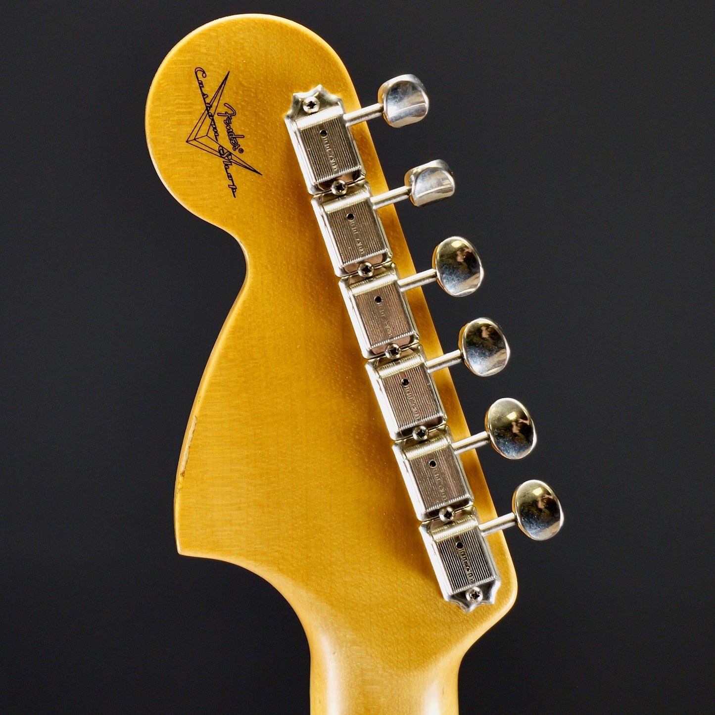 Fender Custom Shop 1967 Stratocaster Relic with Closet Classic Hardware 3A Rosewood Fingerboard Aged Charcoal Frost Metallic