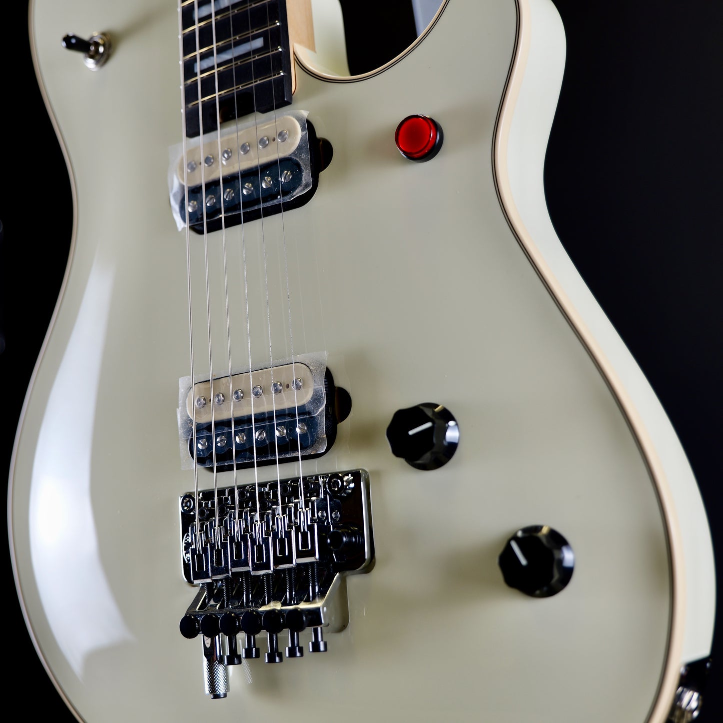EVH Wolfgang® USA Edward Van Halen Signature, Ebony Fingerboard, Ivory