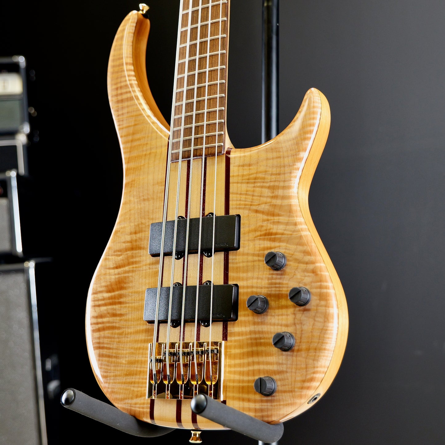 Peavey Cirrus 5 String Bass Flamed Maple USA