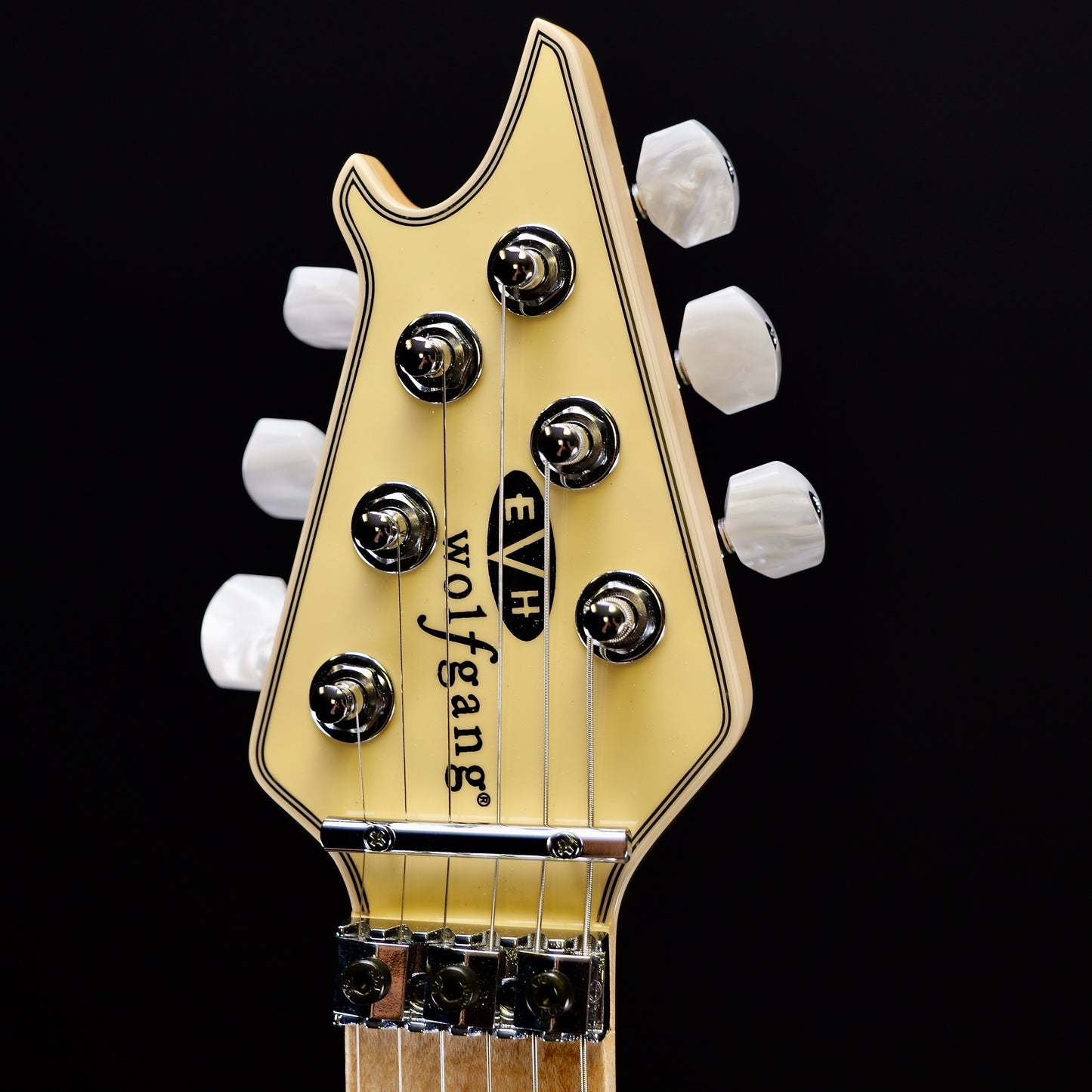 EVH Wolfgang USA Left Hand Birdseye Maple Fingerboard Vintage White