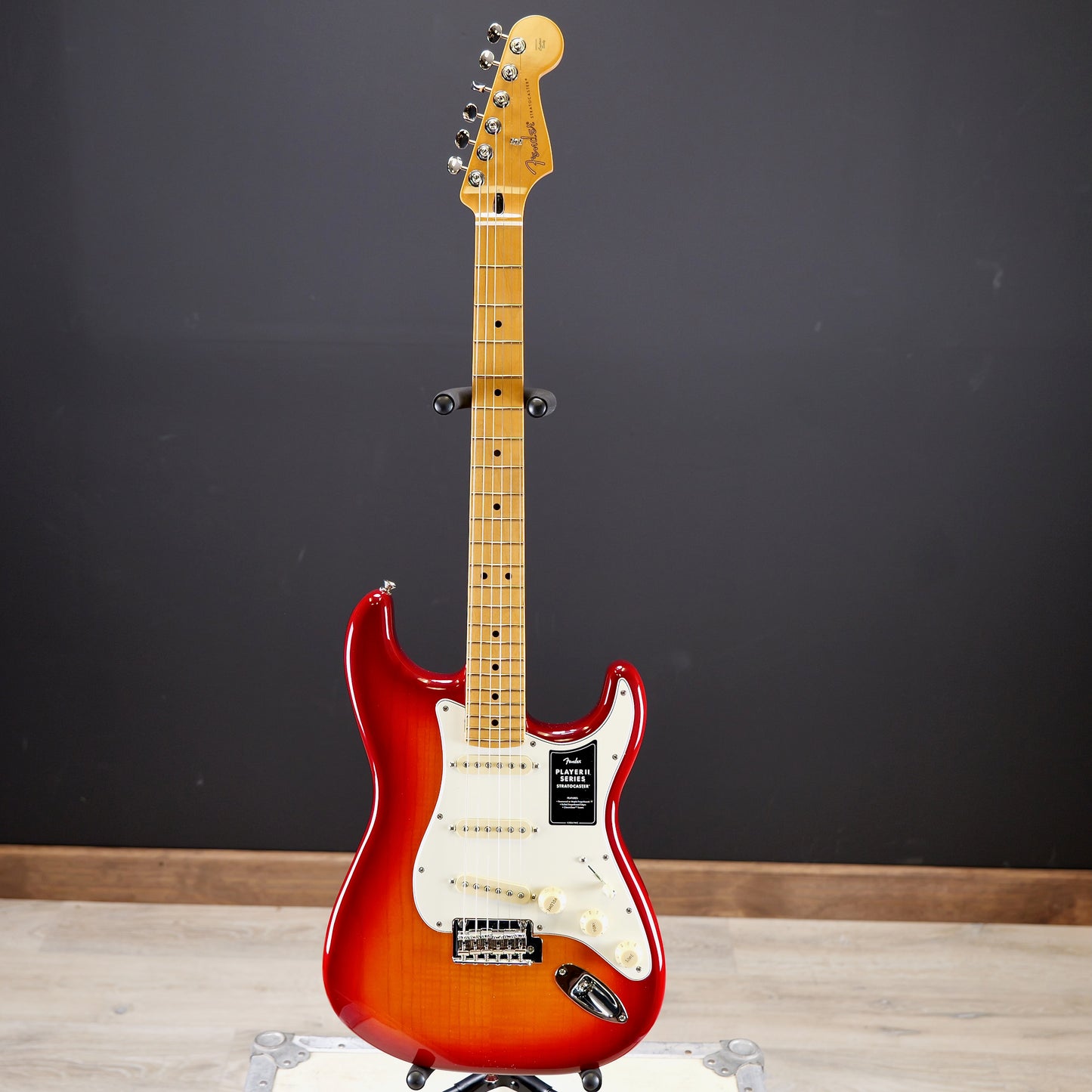 Fender Player II Stratocaster Maple Fingerboard Aged Cherry Burst