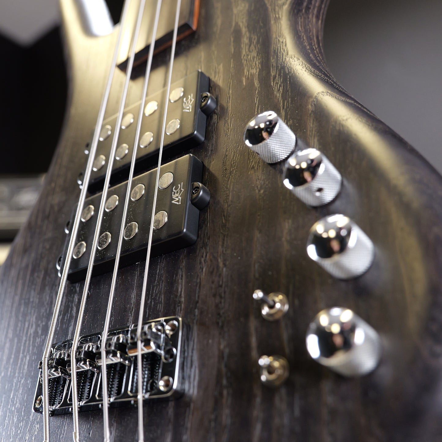 Warwick Pro Series Corvette $$-4 String-Nirvana Black Transparent Satin, Fretless