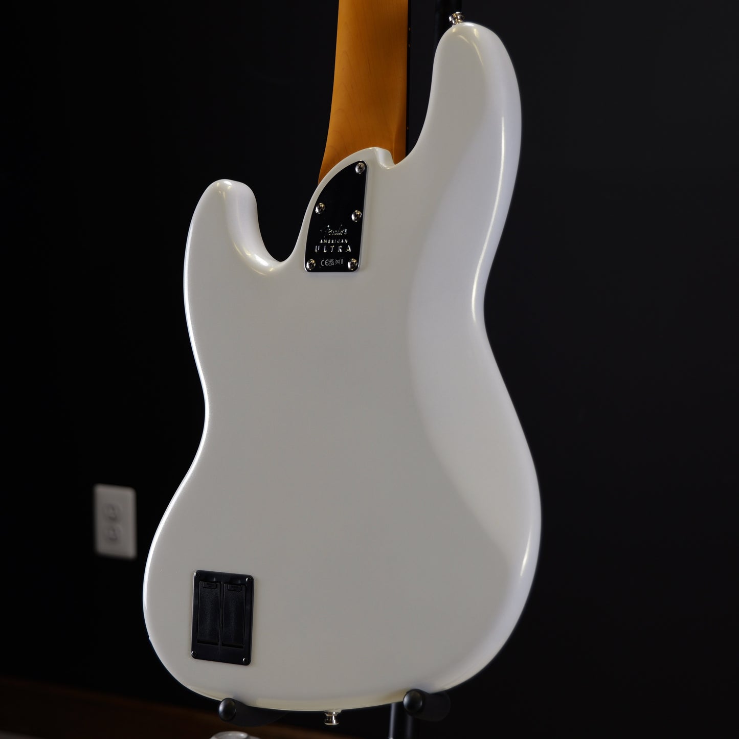 Fender American Ultra Jazz Bass V Maple Fingerboard Arctic Pearl