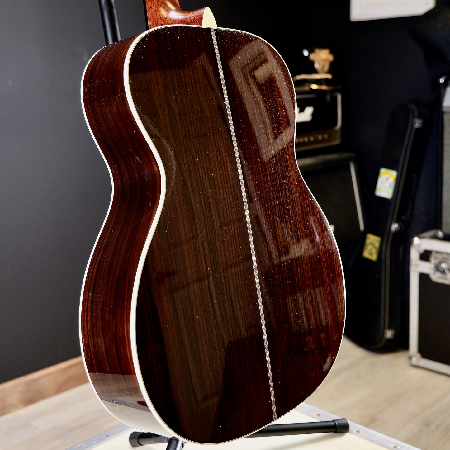 Martin OMJM John Mayer 20th Anniversary Platinum Gray Burst #983/1000