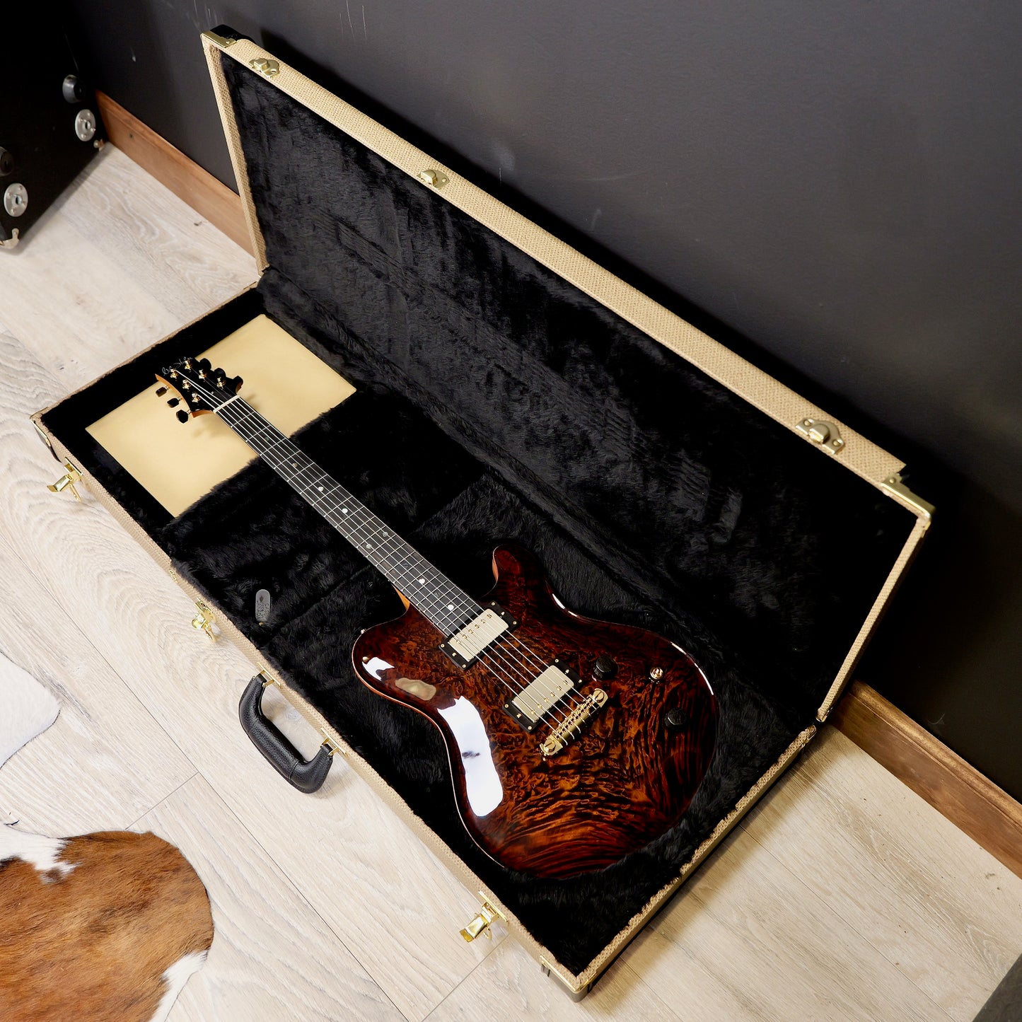 Nik Huber Redwood Tigereye Burst