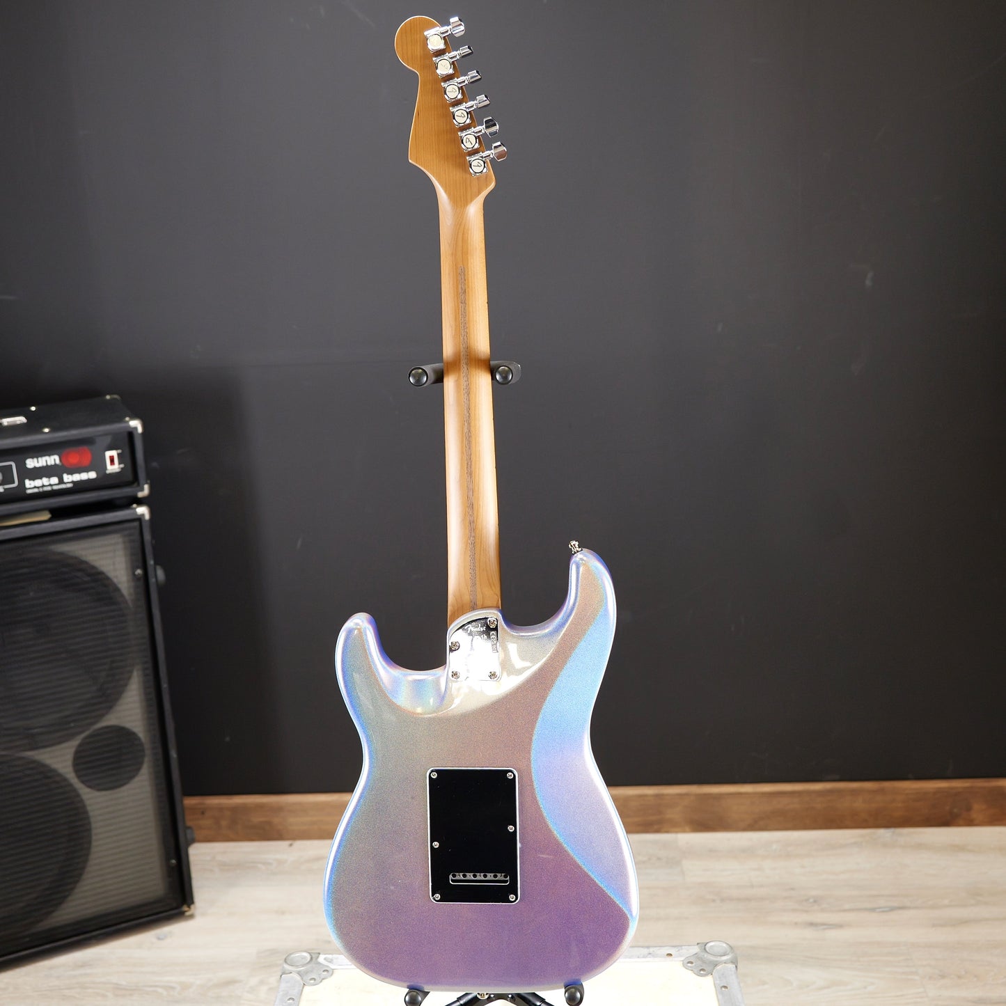 Fender 70th Anniversary Ultra Stratocaster HSS Maple Fingerboard Amethyst