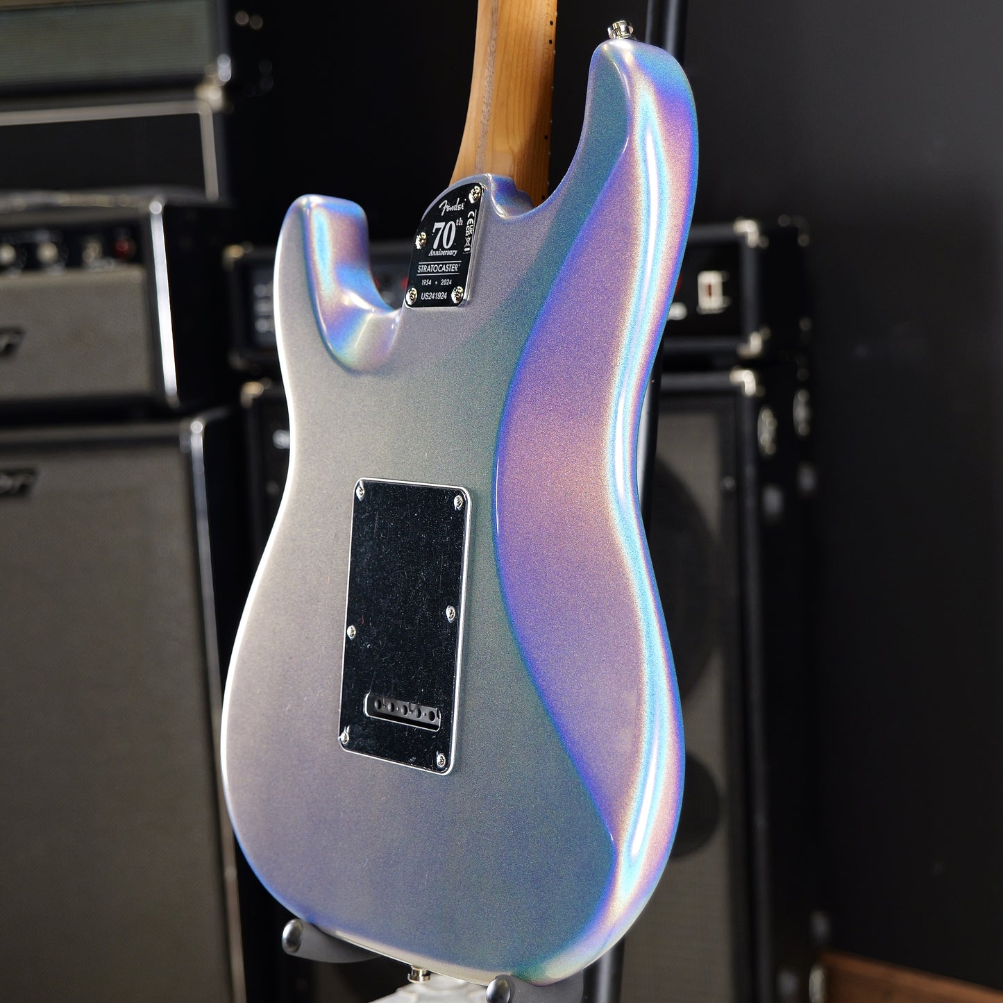 Fender 70th Anniversary Ultra Stratocaster HSS Maple Fingerboard Amethyst
