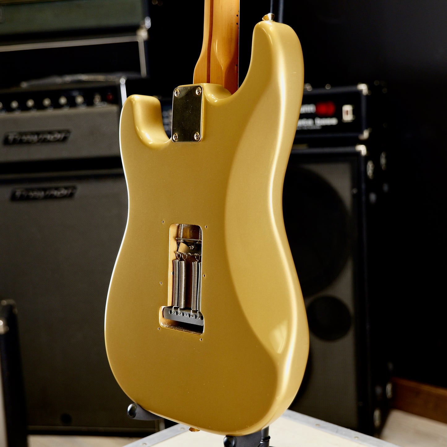 Fender 50th Anniversary Golden Stratocaster Maple Fingerboard Aztec Gold