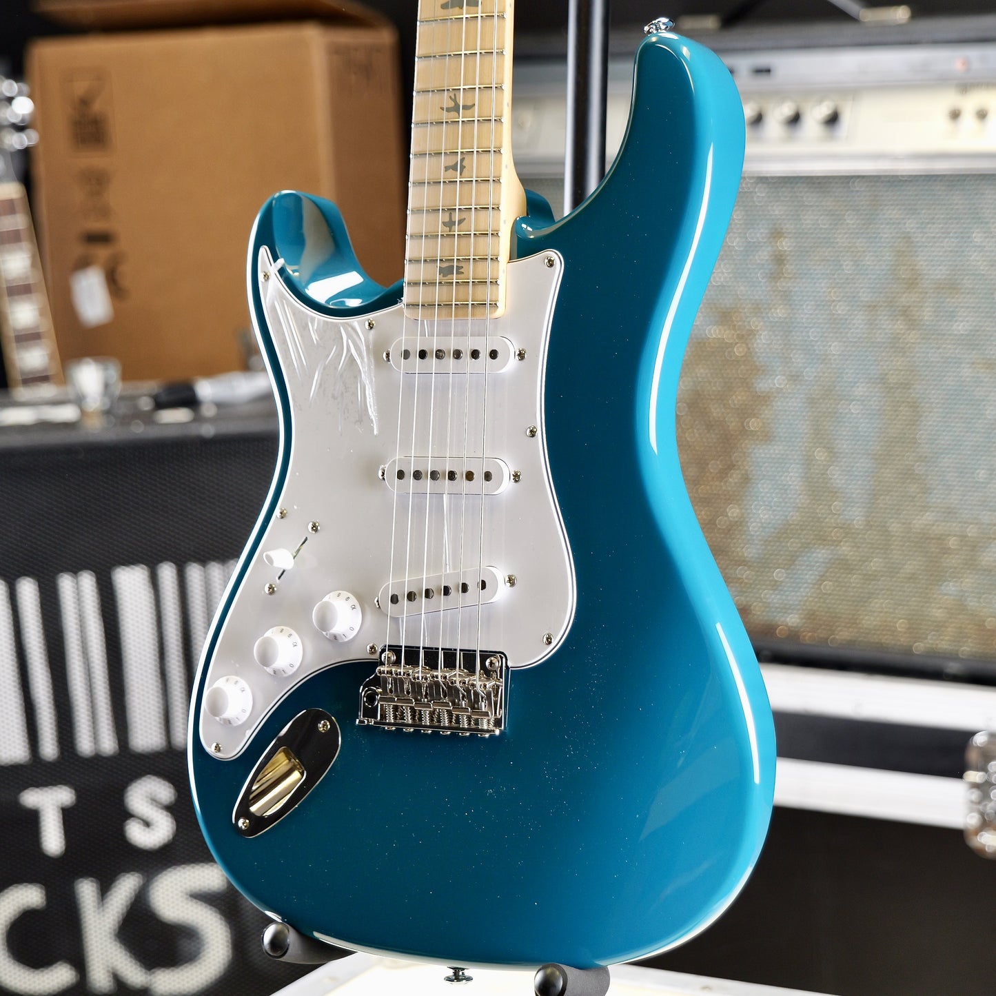 PRS SE Silver Sky Rosewood Lefty Maple Nylon Blue