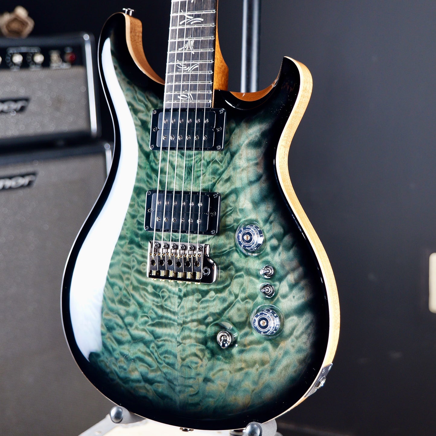PRS Kanami Limited Edition Custom 24-08 10 Top Trampas Green Smokeburst