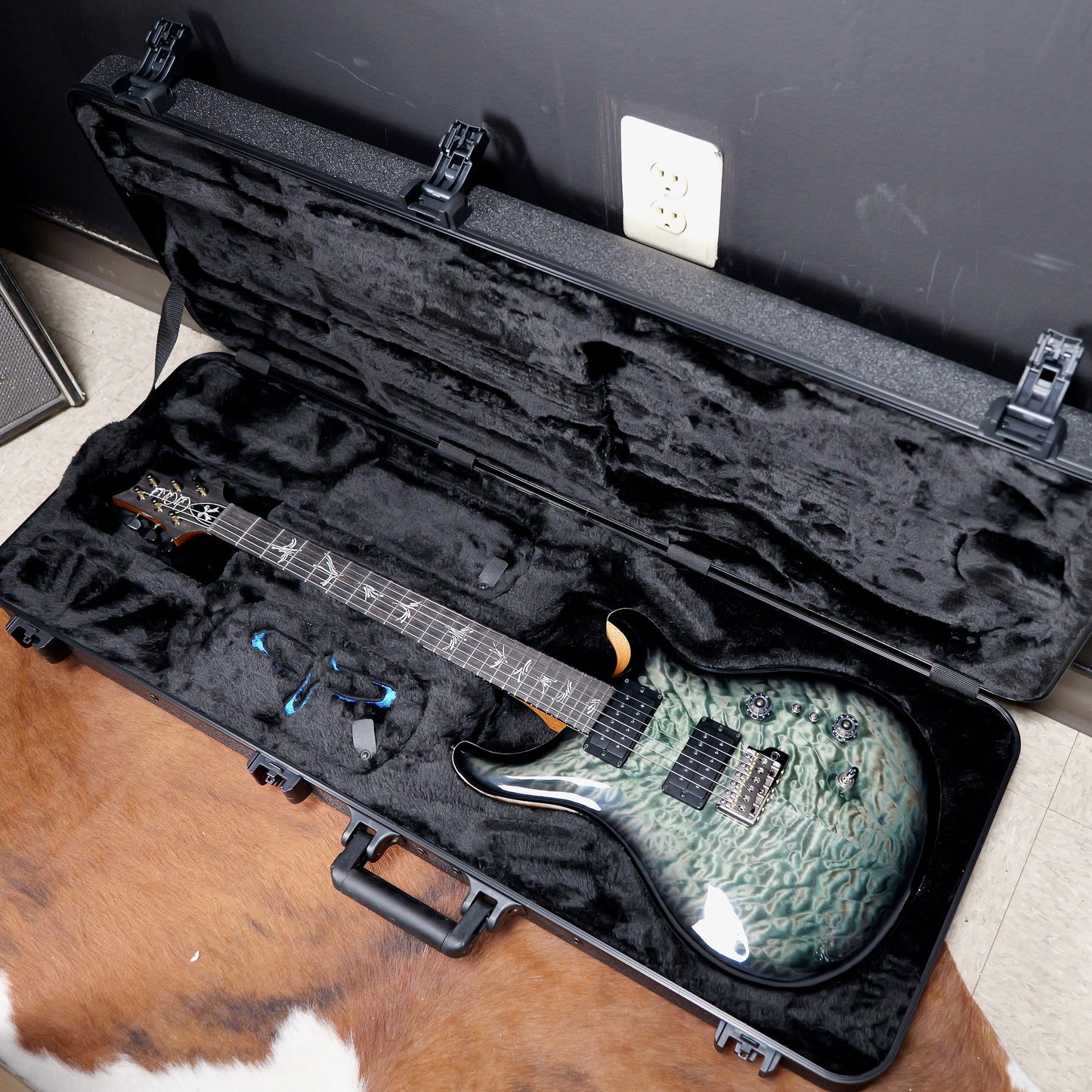 PRS Kanami Limited Edition Custom 24-08 10 Top Trampas Green Smokeburst