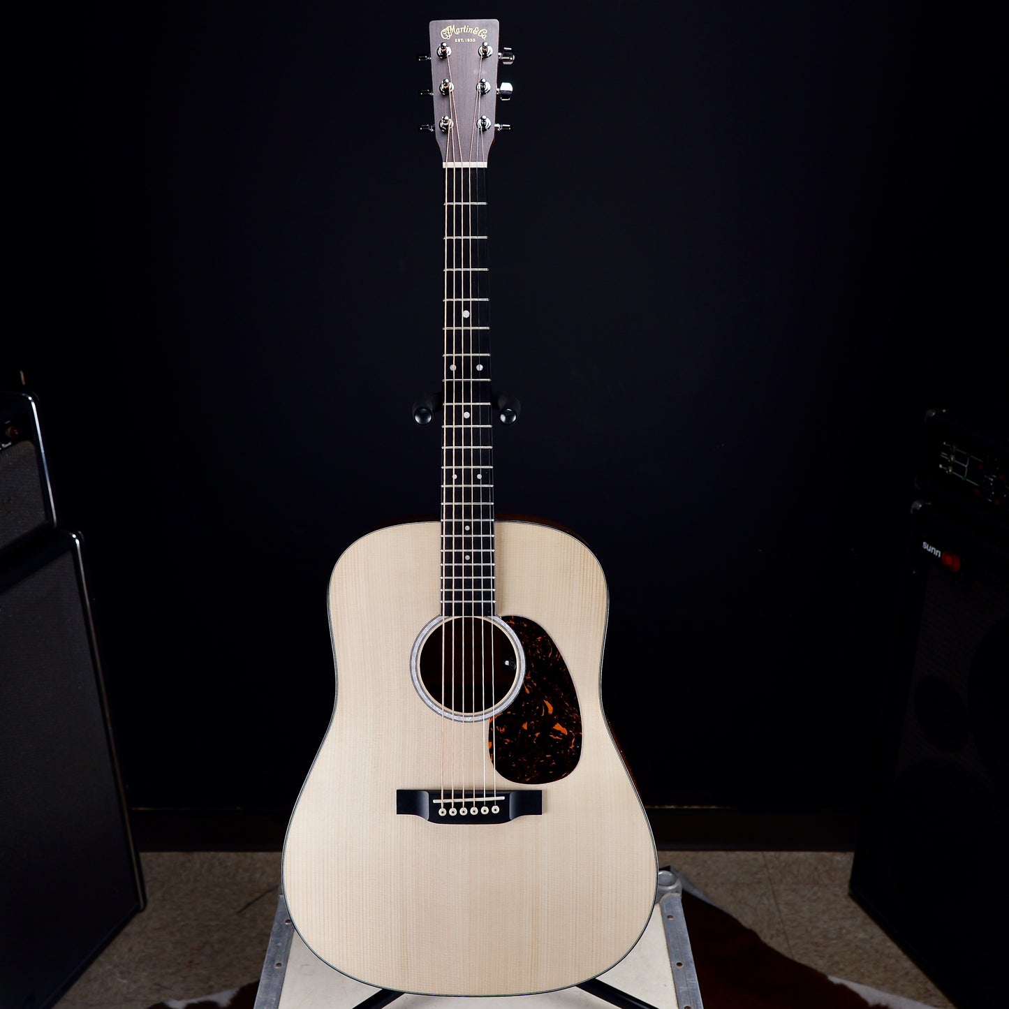 Martin DX10E